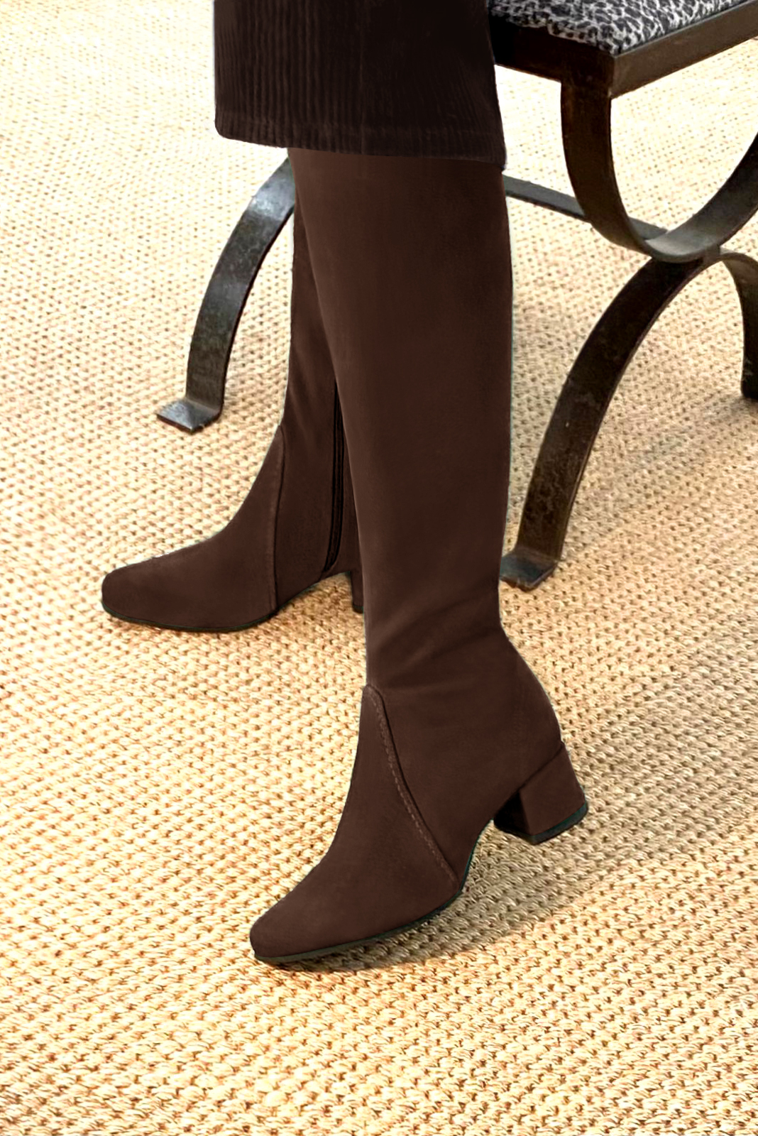 French elegance and refinement for these dark brown feminine knee-high boots, 
                available in many subtle leather and colour combinations. Record your foot and leg measurements.
We will adjust this pretty boot with zip to your measurements in height and width.
You can customise your boots with your own materials, colours and heels on the 'My Favourites' page.
To style your boots, accessories are available from the boots page. 
                Made to measure. Especially suited to thin or thick calves.
                Matching clutches for parties, ceremonies and weddings.   
                You can customize these knee-high boots to perfectly match your tastes or needs, and have a unique model.  
                Choice of leathers, colours, knots and heels. 
                Wide range of materials and shades carefully chosen.  
                Rich collection of flat, low, mid and high heels.  
                Small and large shoe sizes - Florence KOOIJMAN